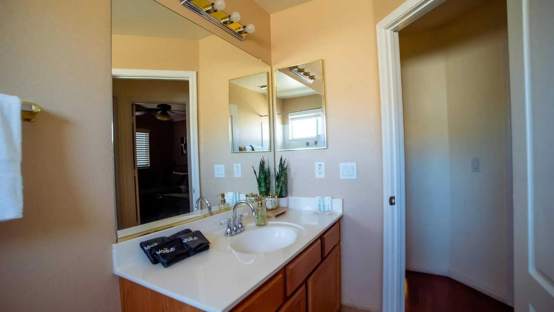 Full House W/ Private Heated Pool And Pizza Oven! Villa Phoenix 0*,  United States